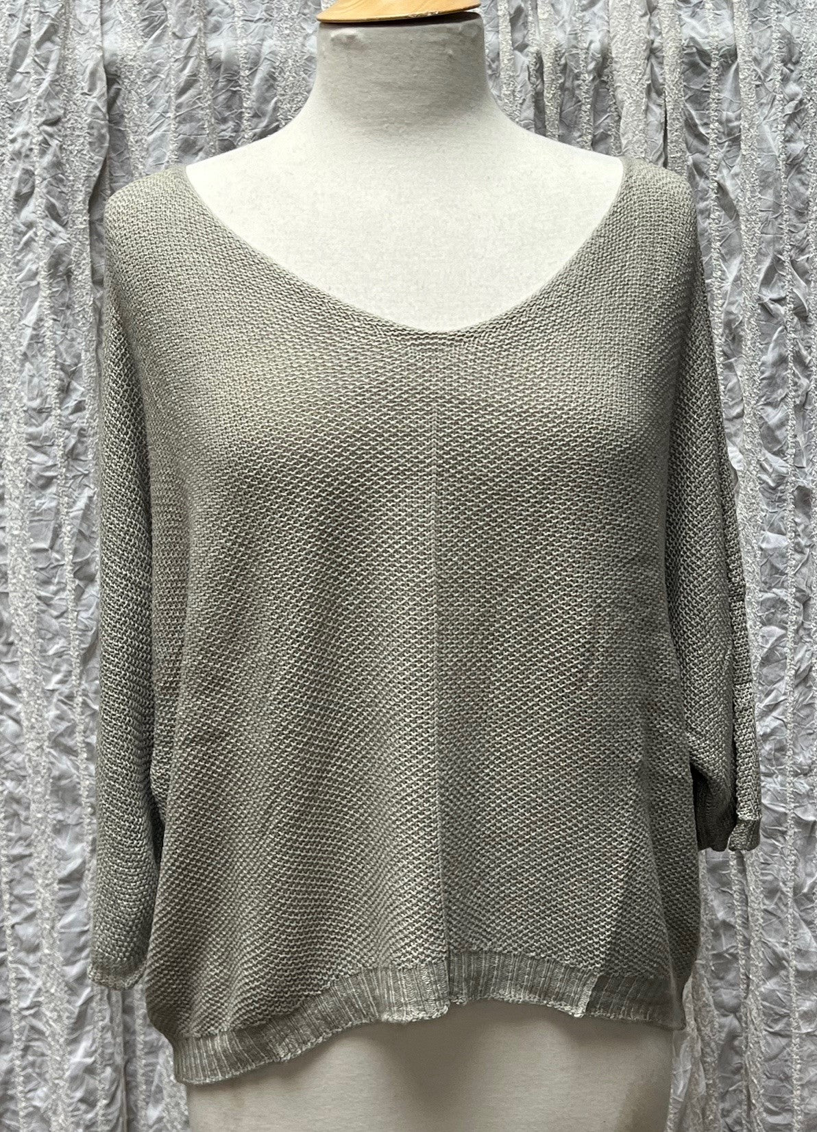 Meo Meli Lacey V Sweater L26110
